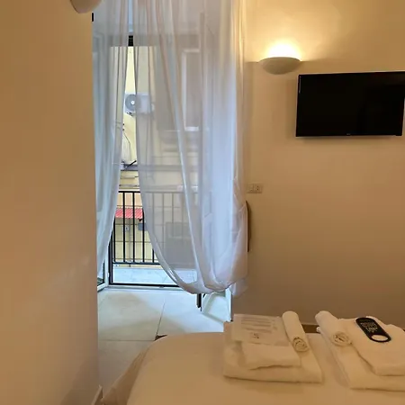 Ai 13 Gradoni Di Chiaia Bed & Breakfast Napoli