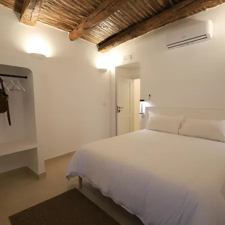 Ai 13 Gradoni Di Chiaia 4*