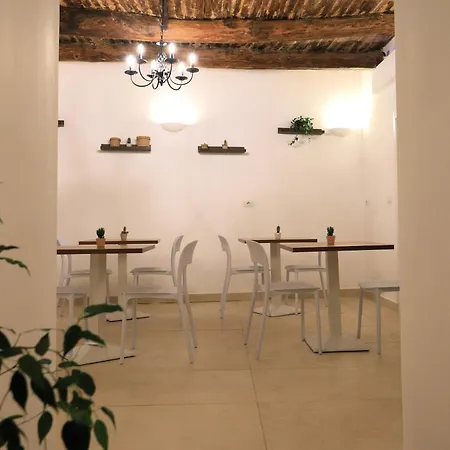 Bed & Breakfast Ai 13 Gradoni Di Chiaia Naples