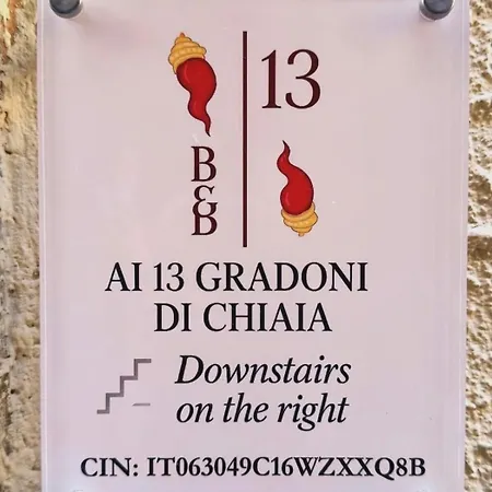 Ai 13 Gradoni Di Chiaia Napoli